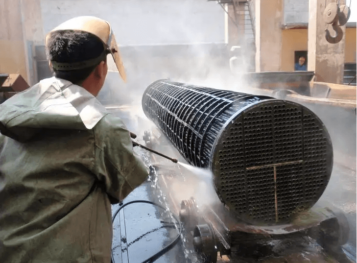 （圖：工業清洗泡沫現場）