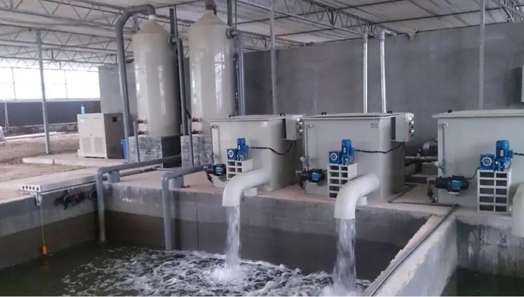 (圖:冷卻塔循環水起泡南輝水處理消泡劑應用)